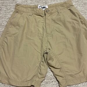 Mountain Khaki shorts size 32 EUC